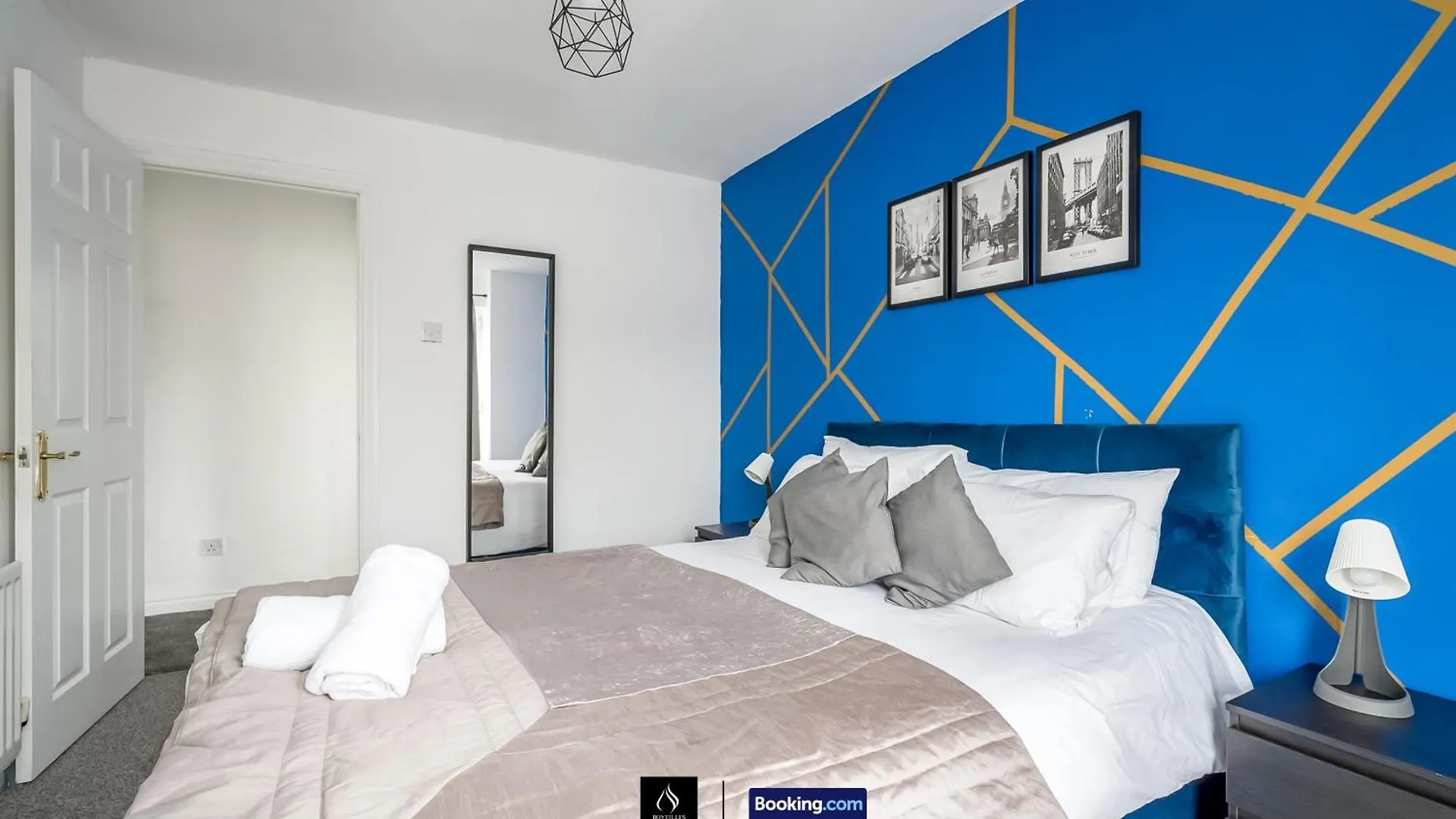 Holiday home 2 Bed House By Boyeilles Apartments Short Lets & Serviced Accommodation Belfast With Balcony & Free Parking United Kingdom